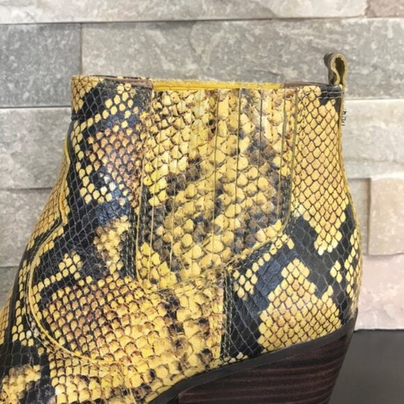 Sam Edelman Winona Bootie - Picture 6 of 9